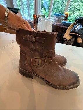 Nine West Black and Brown Leather Ankle Boot Womens size 11
